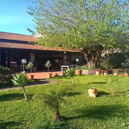 Agriturismo Il Pozzo Antico Mascali Exterior foto