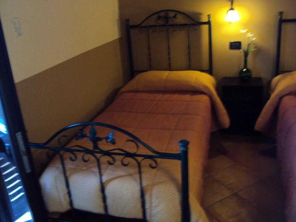 Agriturismo Il Pozzo Antico Mascali Exterior foto
