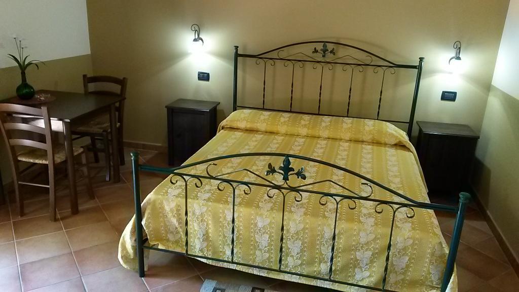 Agriturismo Il Pozzo Antico Mascali Exterior foto